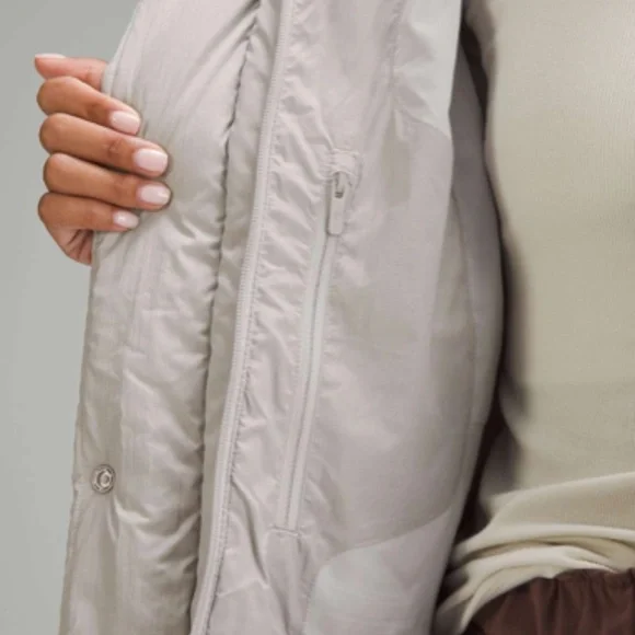 NWT Lululemon Wunder Puff Jacket 600 Down, Heathered Natural Ivory, Size 0 Puffers